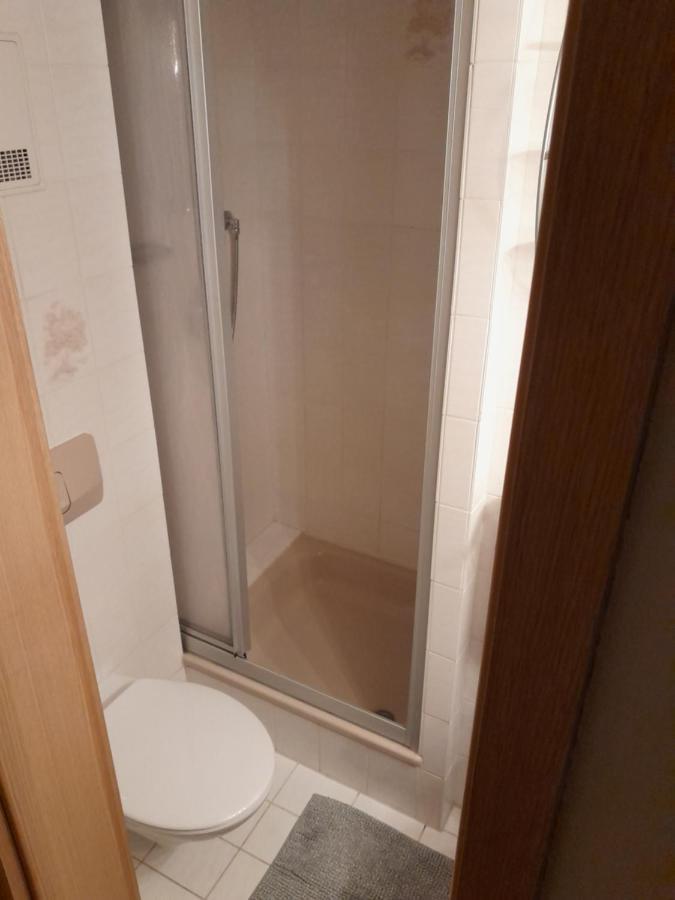 Apartment Mit Kueche Und Balkon Oder Terrasse, Ruhig Und Gut Erreichbar Piding Dış mekan fotoğraf